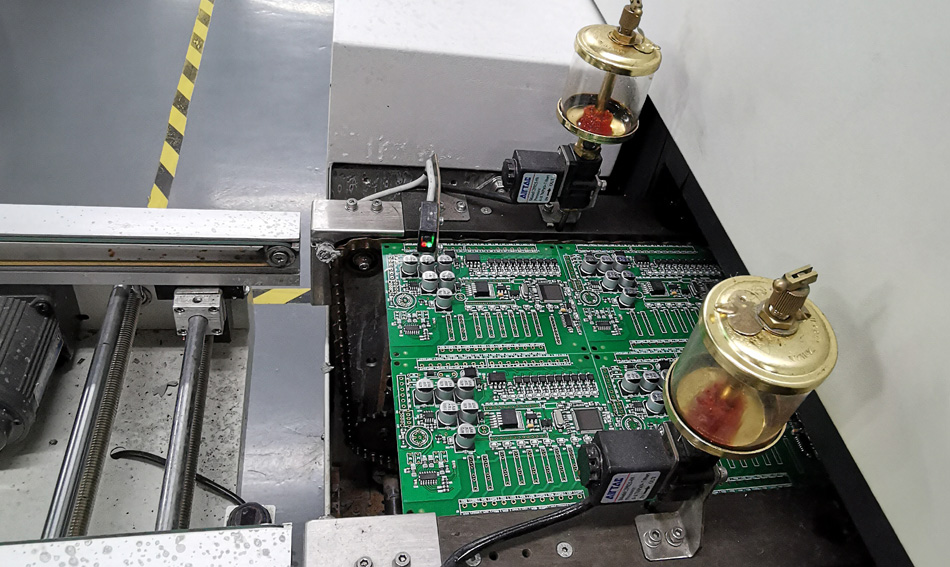 PCBA စက်ရုံစွန့်ပစ်ပစ္စည်းစီမံခန့်ခွဲမှုနှင့်ပြန်လည်အသုံးချမှုအစီအမံများသည်လိုက်နာမှုအပေါ်မည်သို့သက်ရောက်မှုရှိသနည်း။