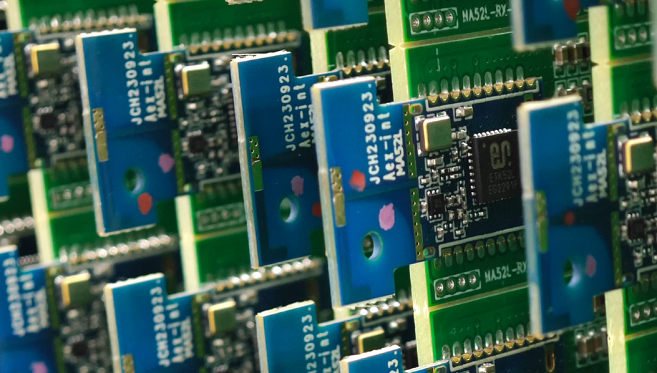 PCBA စက်ရုံများသည်အလွန်ရှုပ်ထွေးသောတိုက်နယ်ဒီဇိုင်းများ၏ထုတ်လုပ်မှုလိုအပ်ချက်များကိုမည်သို့ဖြေရှင်းနိုင်သနည်း။