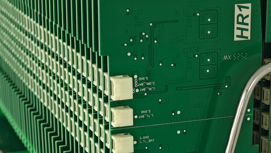 စက်မှုထိန်းချုပ်မှု PCBA စက်ရုံများသည် Real-time data စောင့်ကြည့်လေ့လာခြင်းအားဖြင့်အရည်အသွေးထိန်းချုပ်မှုကိုမည်သို့တိုးတက်စေနိုင်သနည်း။